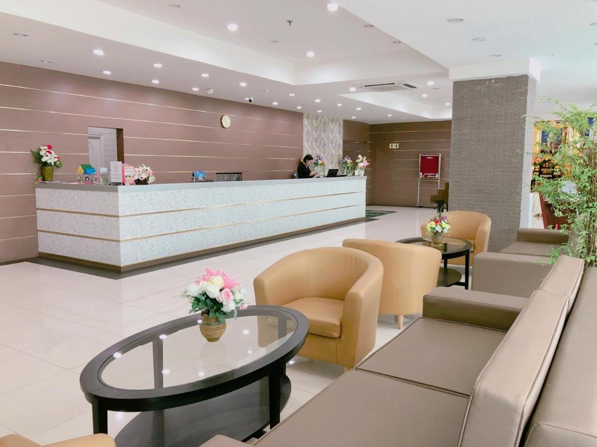 Mayflower Grand Hotel Korat Nakhon Ratchasima Ngoại thất bức ảnh