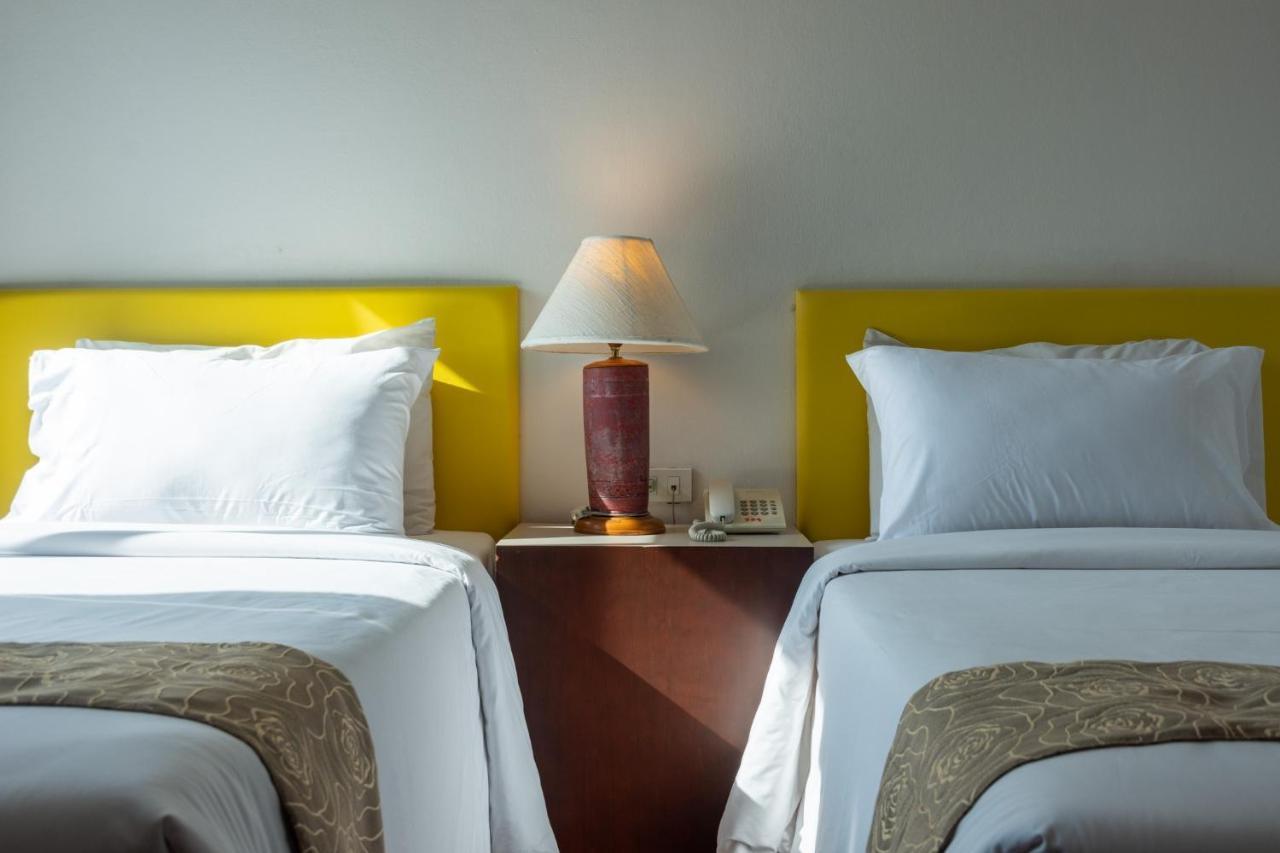 Mayflower Grand Hotel Korat Nakhon Ratchasima Ngoại thất bức ảnh