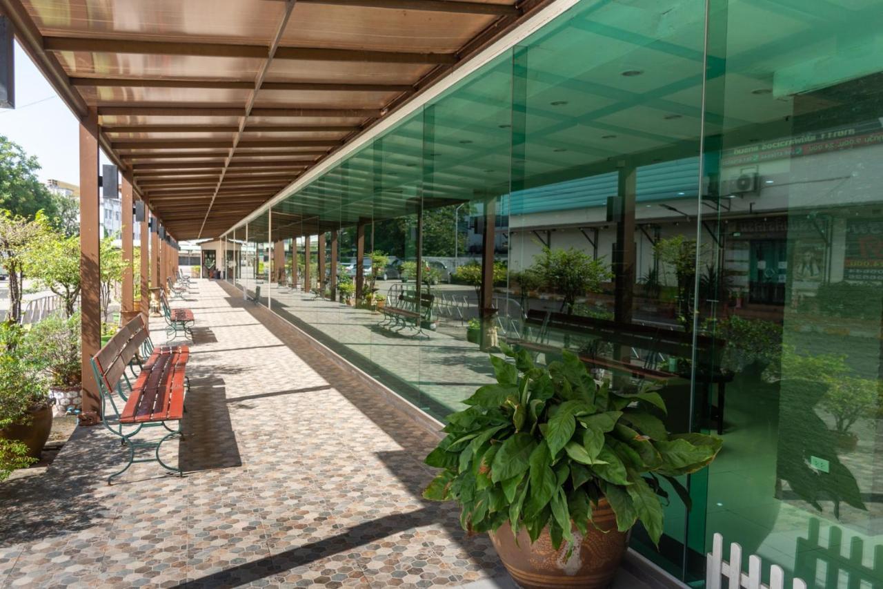 Mayflower Grand Hotel Korat Nakhon Ratchasima Ngoại thất bức ảnh