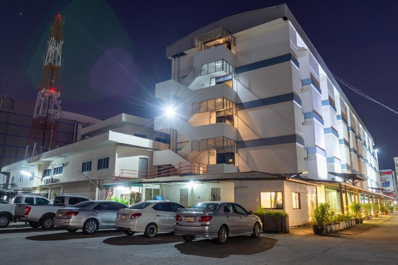 Mayflower Grand Hotel Korat Nakhon Ratchasima Ngoại thất bức ảnh