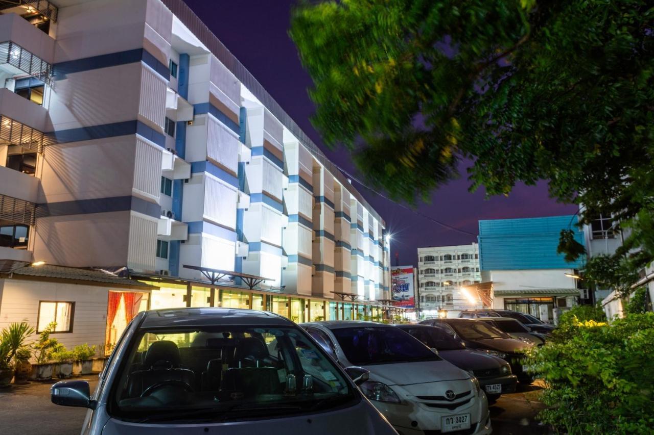 Mayflower Grand Hotel Korat Nakhon Ratchasima Ngoại thất bức ảnh
